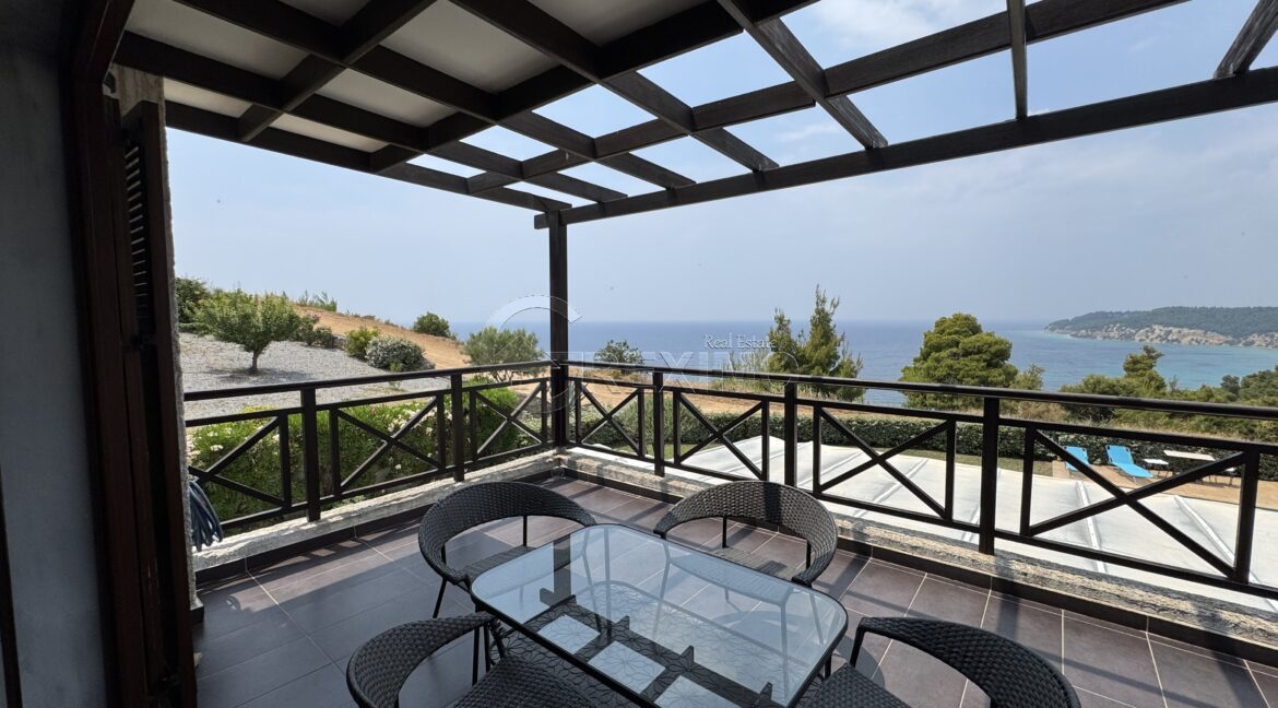 Villa in Elani Greece (3)