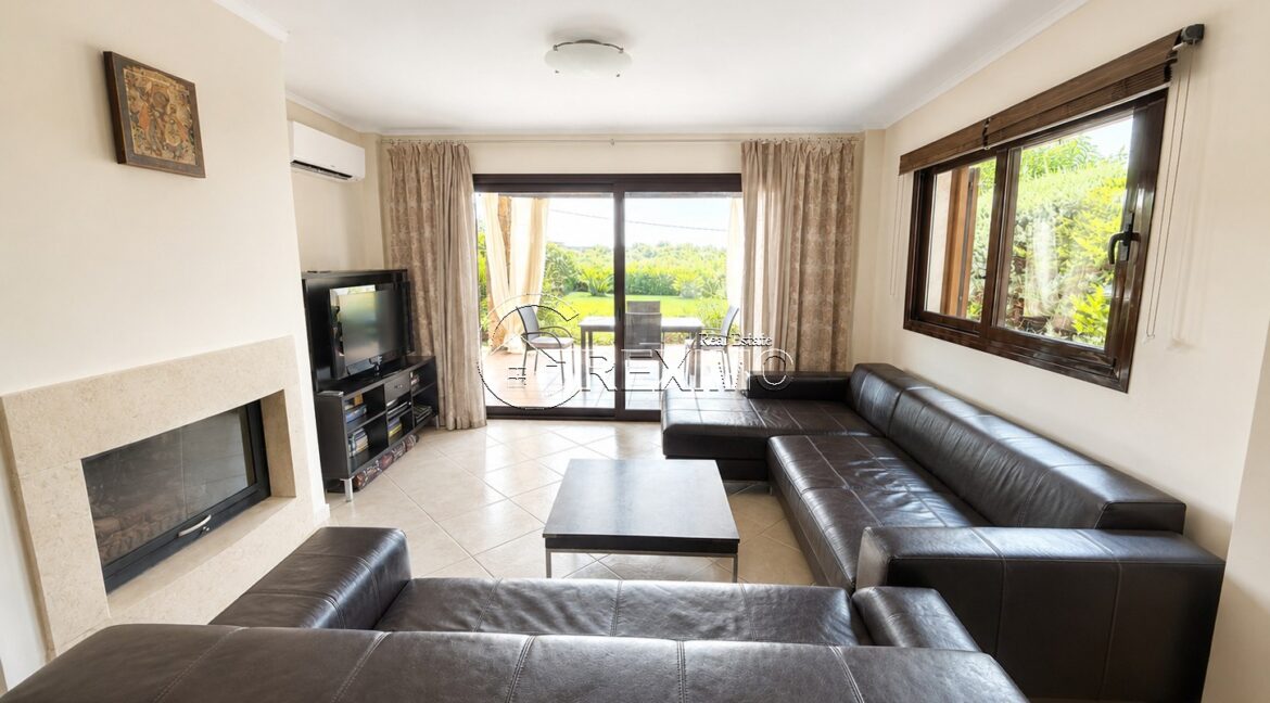 Villa in Elani Greece (1)
