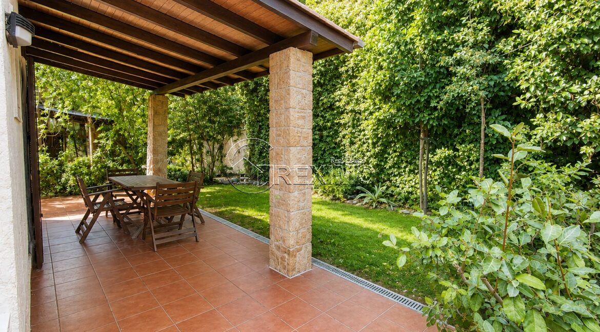 Villa in Elani Greece (10)