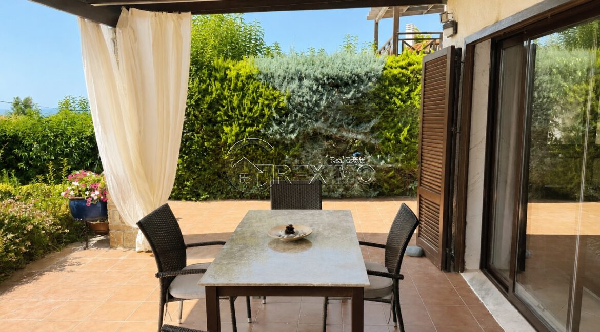 Villa in Elani Greece (11)