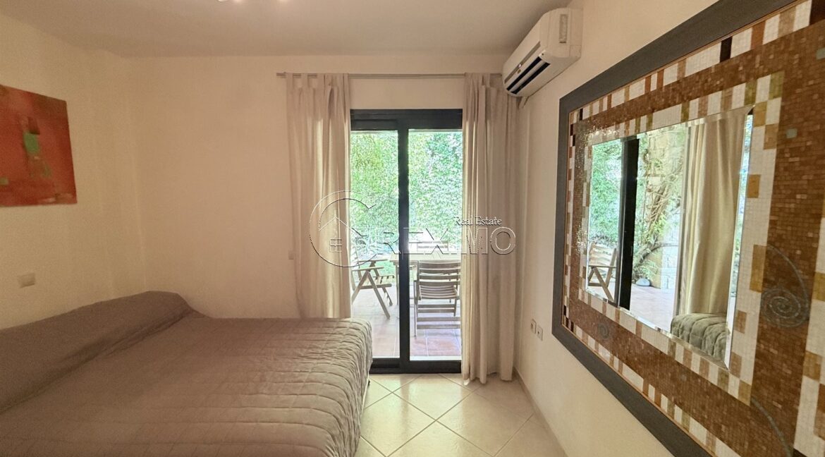 Villa in Elani Greece (4)