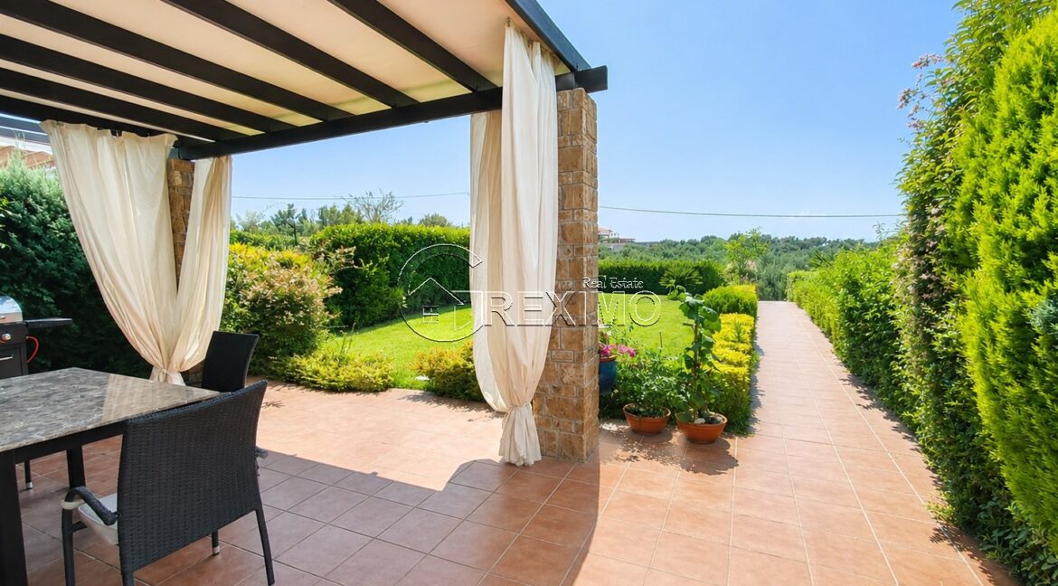 Villa in Elani Greece (8)