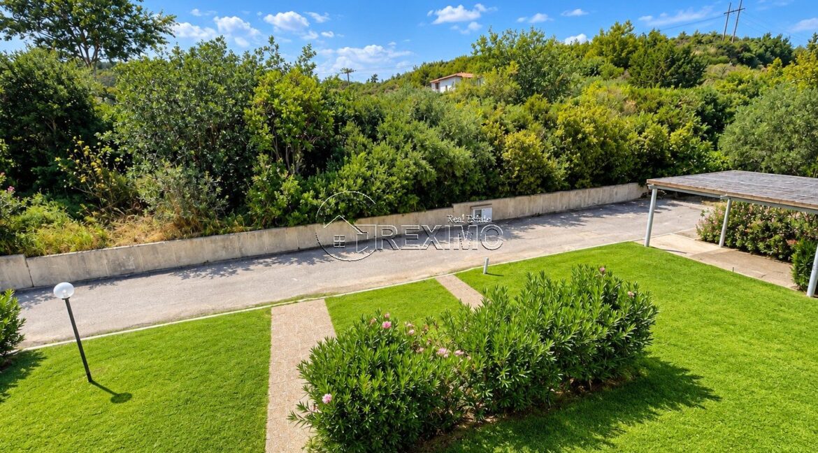 Villa-in-Pefkochori-Halkidiki-13-1