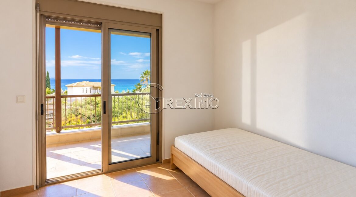 Villa-in-Pefkochori-Halkidiki-5-1