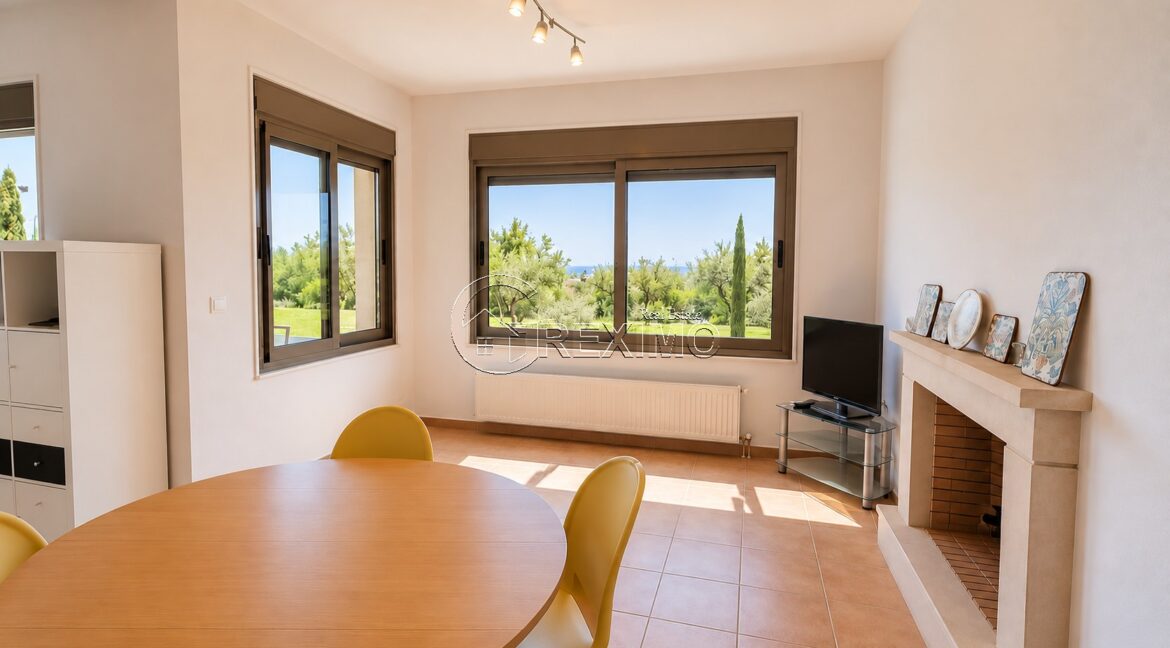 Villa-in-Pefkochori-Halkidiki-6-1