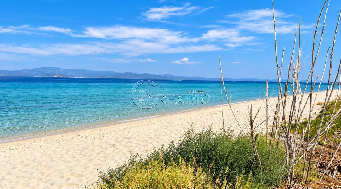 Villa-in-Pefkochori-Halkidiki-9-1